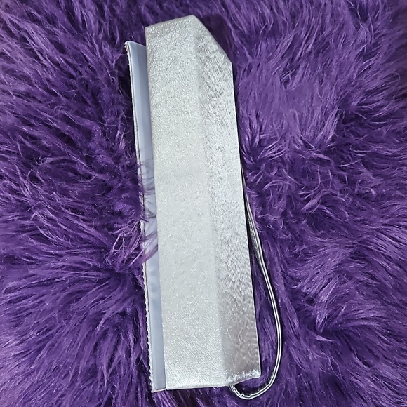 Silver Bag, OS - Picture 7 of 10